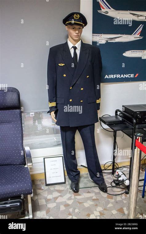 air france pilot uniform.